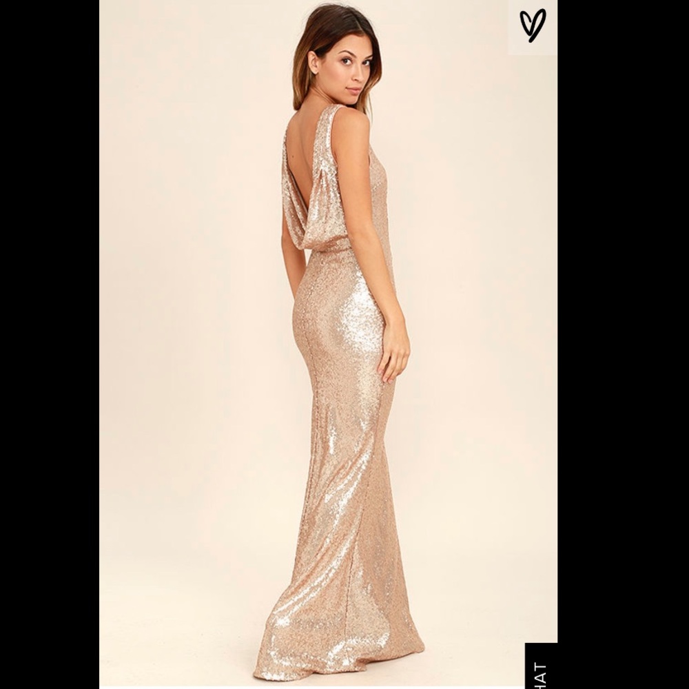 NEW WITH TAGS •Lulus Sequin Dress•
